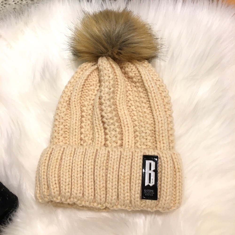 Pom Beanie Winter Hat OS Chunk Knit Ivory NEW